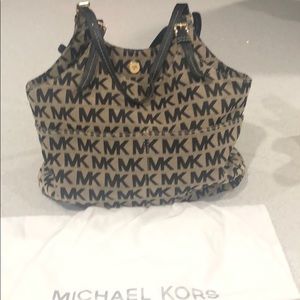 Micheal Kors Shoulder Bag